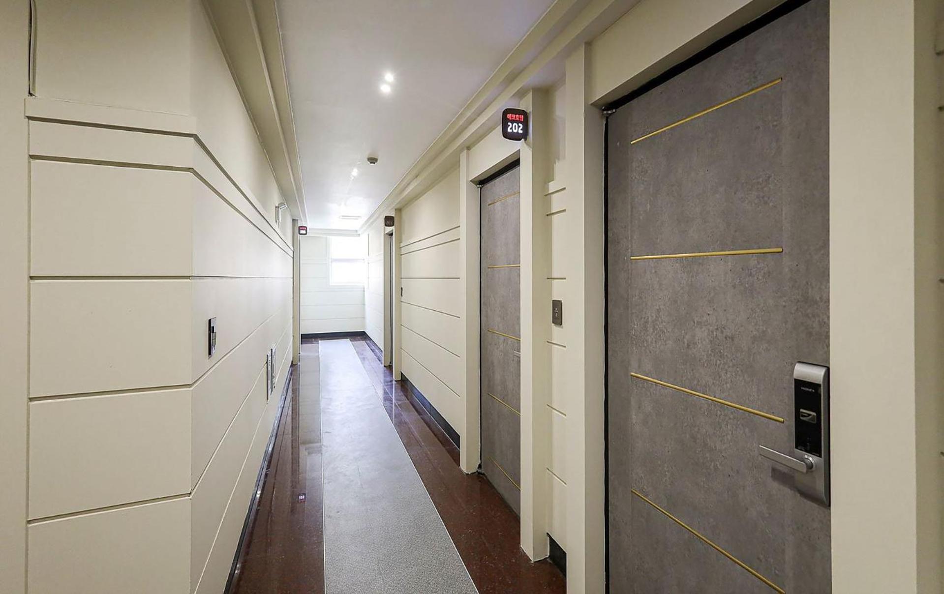 Eco Hotel Мокпо Экстерьер фото
