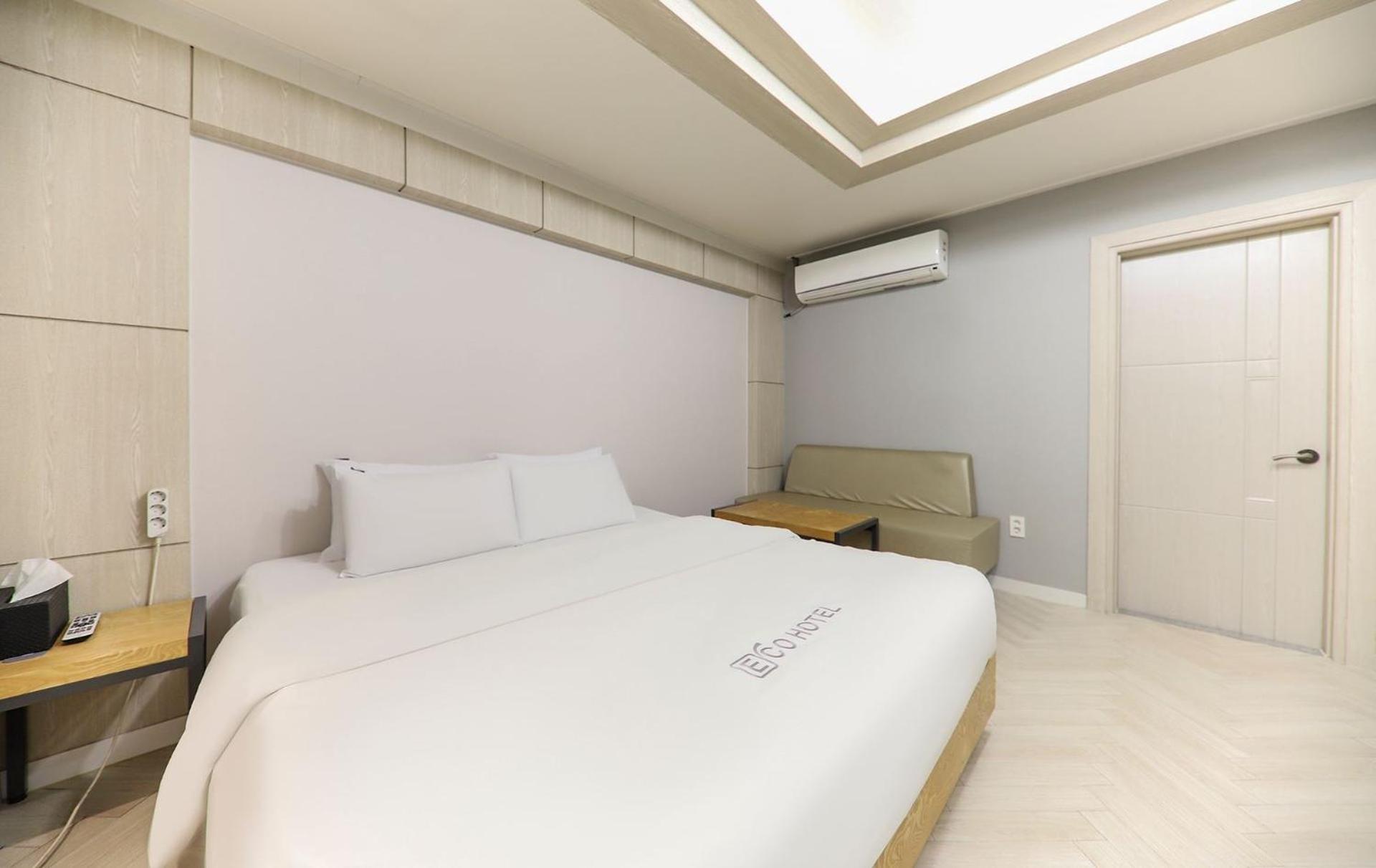 Eco Hotel Мокпо Экстерьер фото