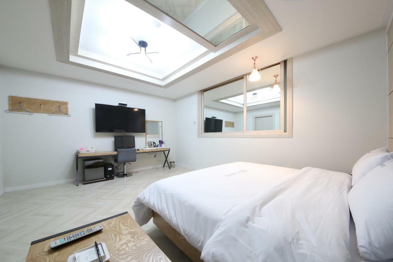 Eco Hotel Мокпо Экстерьер фото