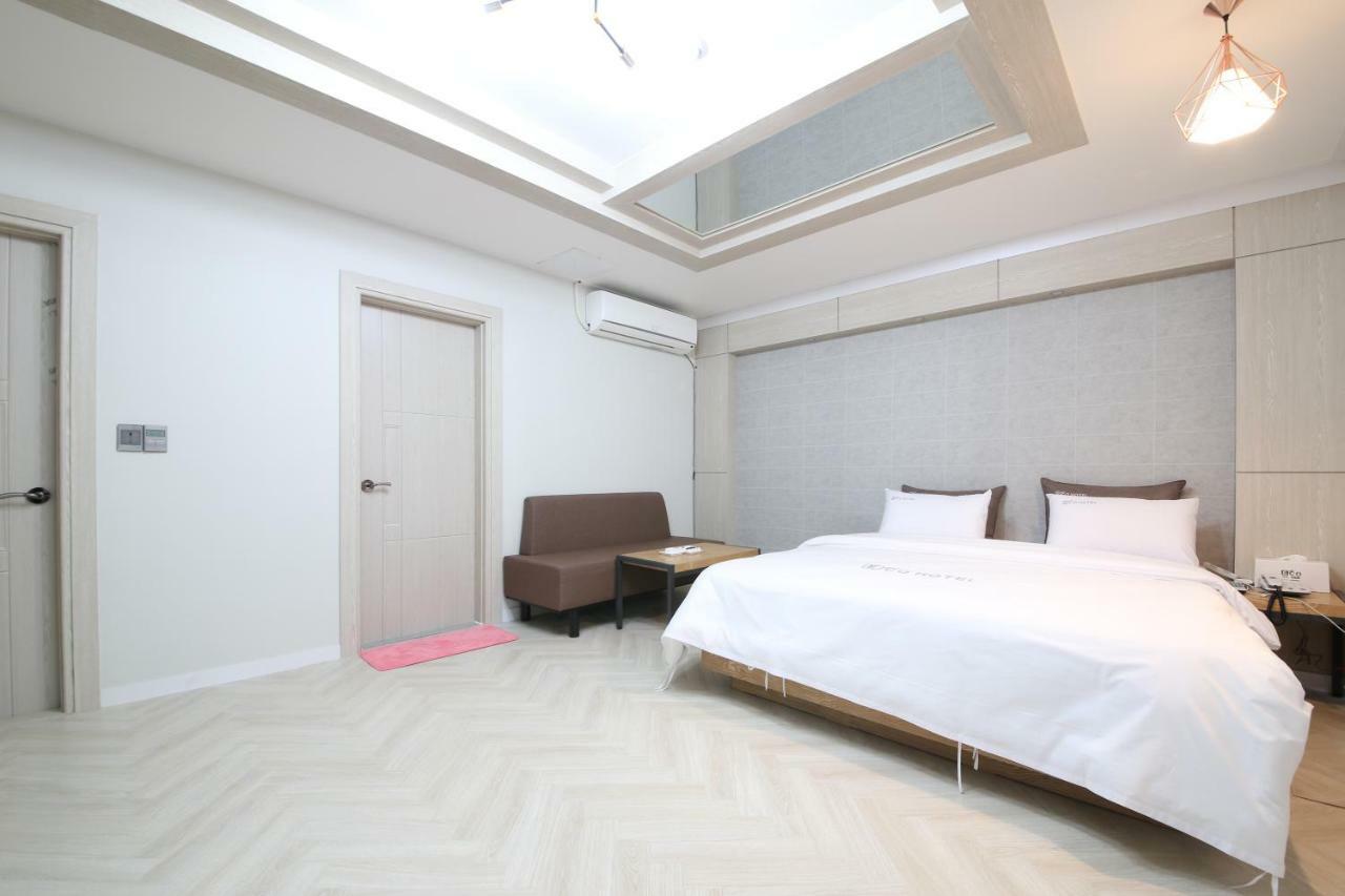 Eco Hotel Мокпо Экстерьер фото
