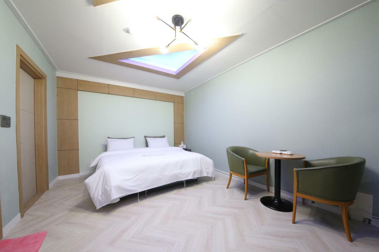 Eco Hotel Мокпо Экстерьер фото