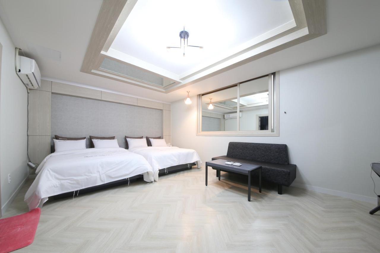 Eco Hotel Мокпо Экстерьер фото